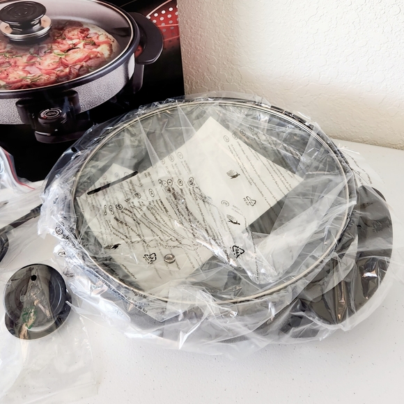 Parini 12" Non-Stick Electric Pizza Cooker - Picture 3 of 6